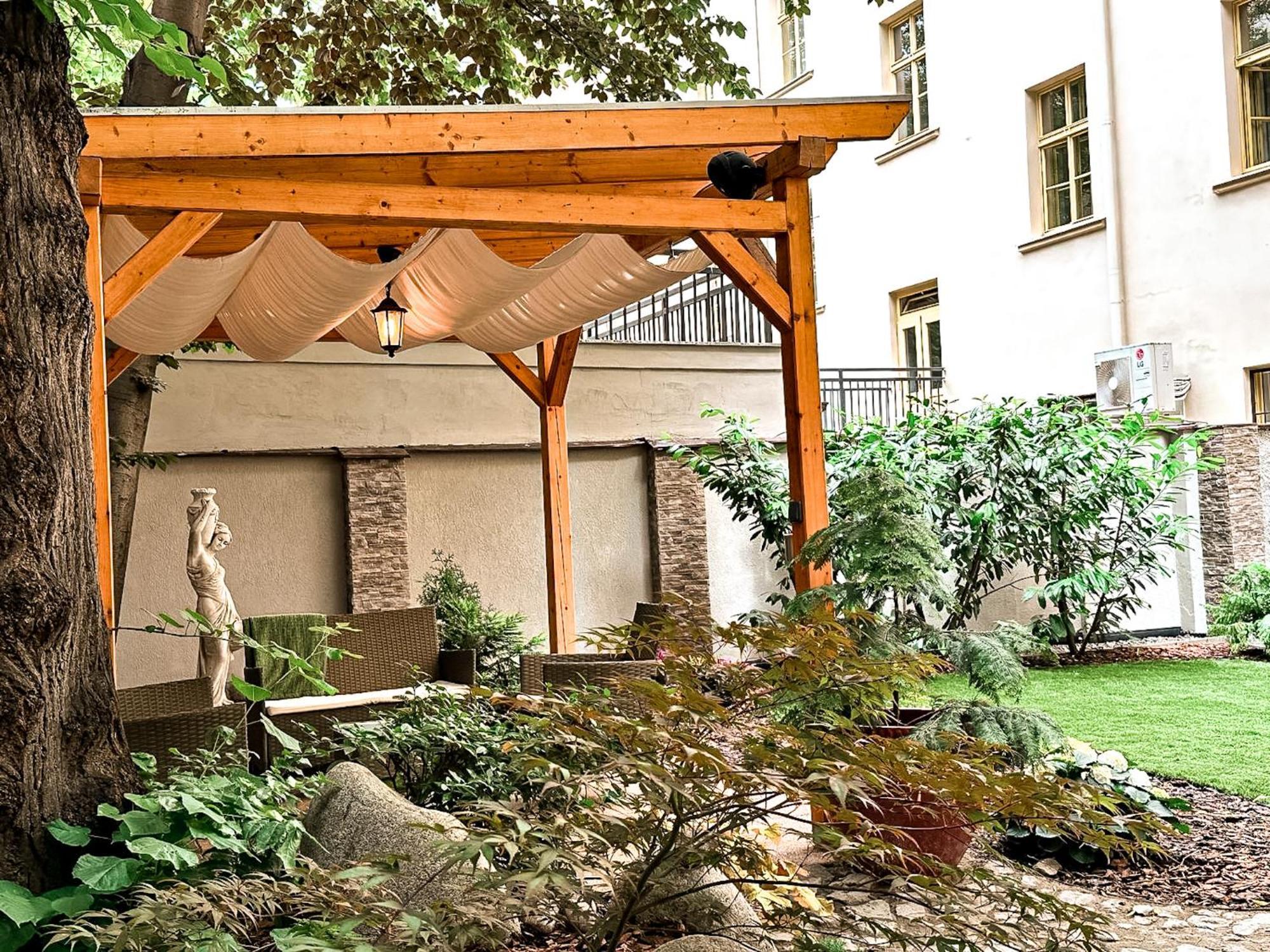 פראג Alfons Boutique Hotel מראה חיצוני תמונה